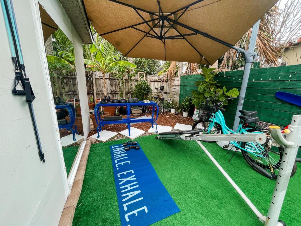 Hammocks & Mini-Golf! 10 Mins From Beach! ฮอลลีวูด ภายนอก รูปภาพ